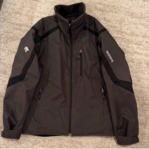 Descente Men's Black and Dark Gray Ski Jacket Size M